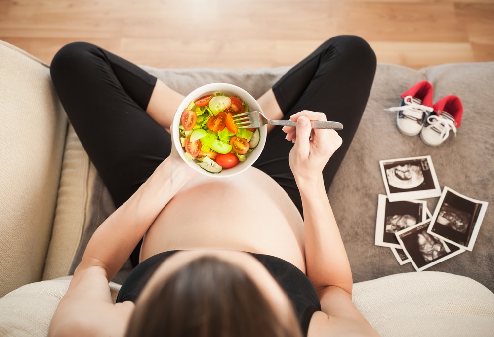 những điều mẹ bầu cần biết về dinh dưỡng khi mang thai lần đầu